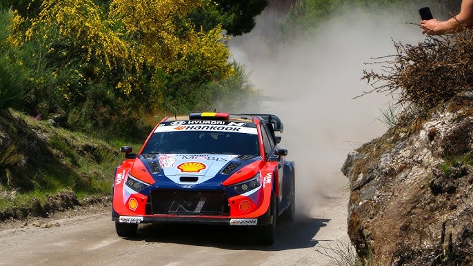 Pilotos portugueses em ação no gravel