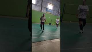 Bulutangkis...!!! modal teriak aja #sports #hobby #bulutangkisindonesia #shorts #badminton #videoid