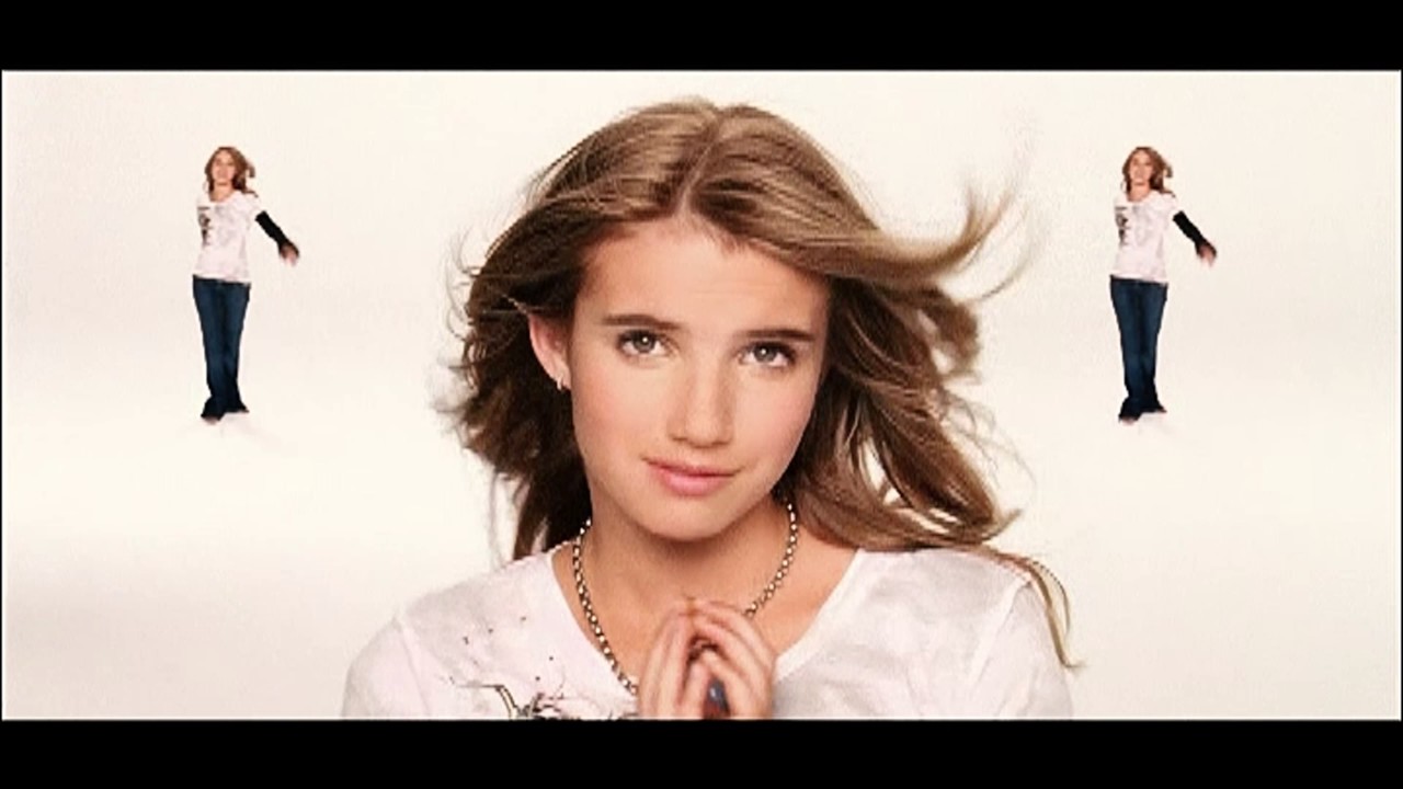 在 YouTube 上观看 Emma Roberts - I Wanna Be (Unfabulous & More) (Official Music Video HD/4K)