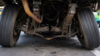 Front Axle Broken in the Middle Due to Overloading – Incredible Roadside Repair.