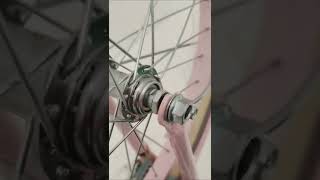 Tighten the nuts on the axle