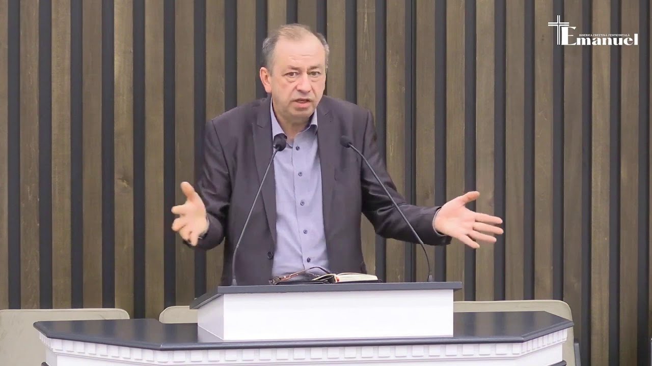 Radu Julean - Dezlipit de pământ, și legat de Cer