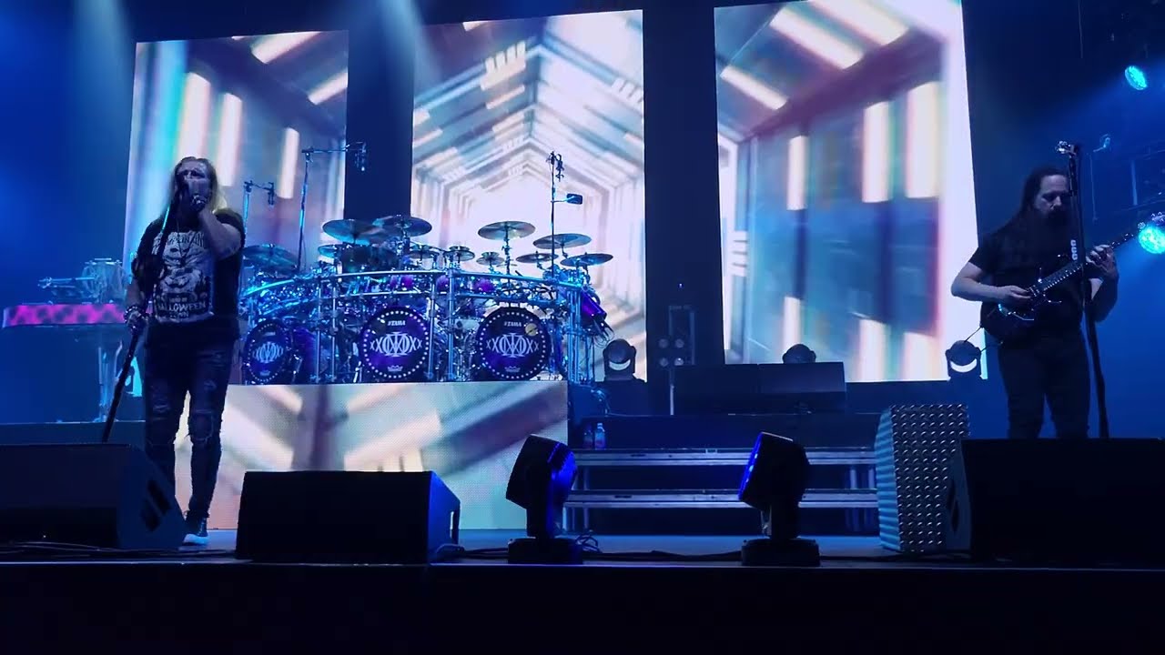 Dream Theater - Barstool Warrior live Bratislava Incheba Expo Arena 30.10.2024