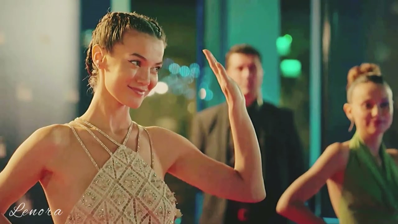 Aktris - Yasemin Derin / Medusa