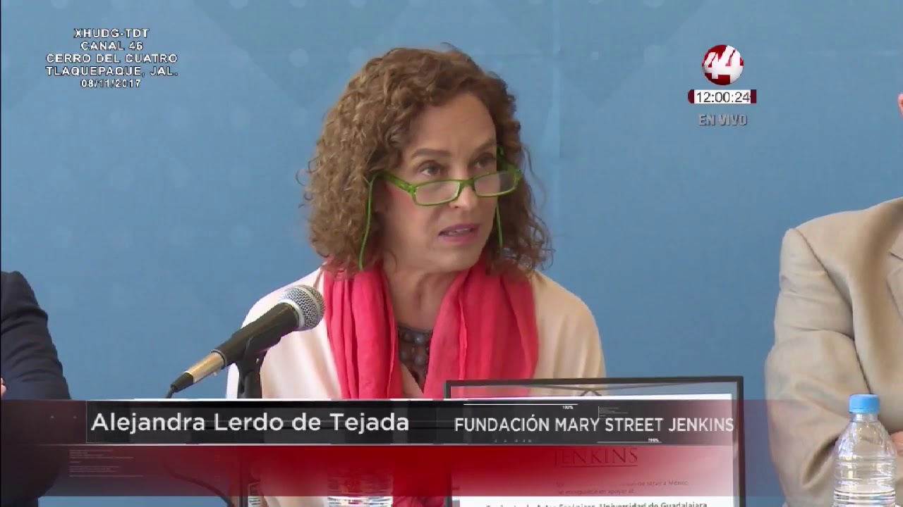 Corte 44 La Fundación Mary Street Jenkins entrega donativo y develan