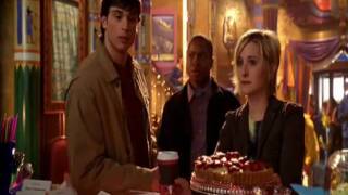 Smallville - На Вечеринке / Хлоя, Лана, Кларк Smallville - На Вечеринке / Хлоя, Лана, Кларк