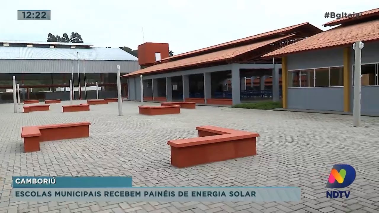 Escola municipais recebem painéis de energia solar em Camboriú - YouTube