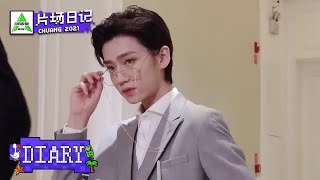 Everyone Looks So Serious On Werewolf Set~ But Lelush is..?全员认真拍摄中，利路修无聊玩算盘 | 片场日记 Filming Set Diary