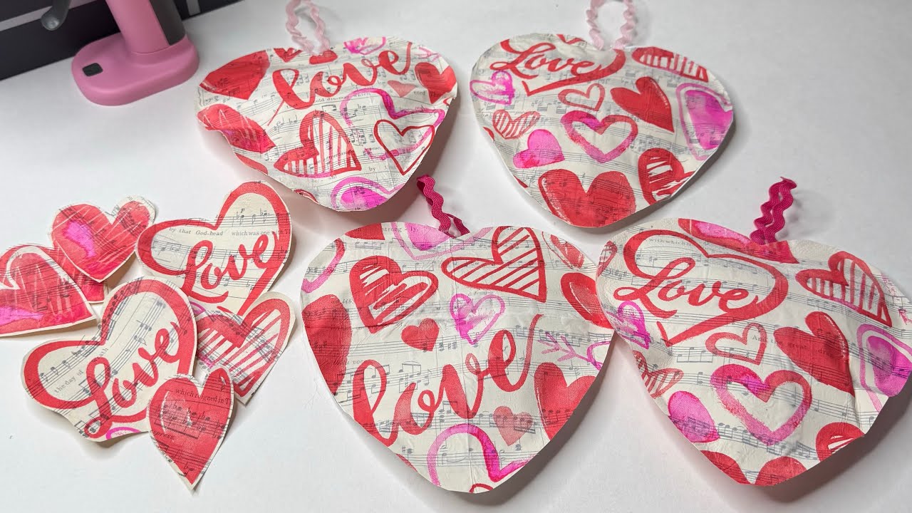 Простая и быстрая поделка из салфеток ко Дню святого Валентина - подарок учителю.