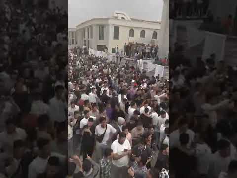 حقيقي أنا عارف إن المعهد جايب ناس كتير تغني بس حقيقي مكنتش جاي إلا عشانك