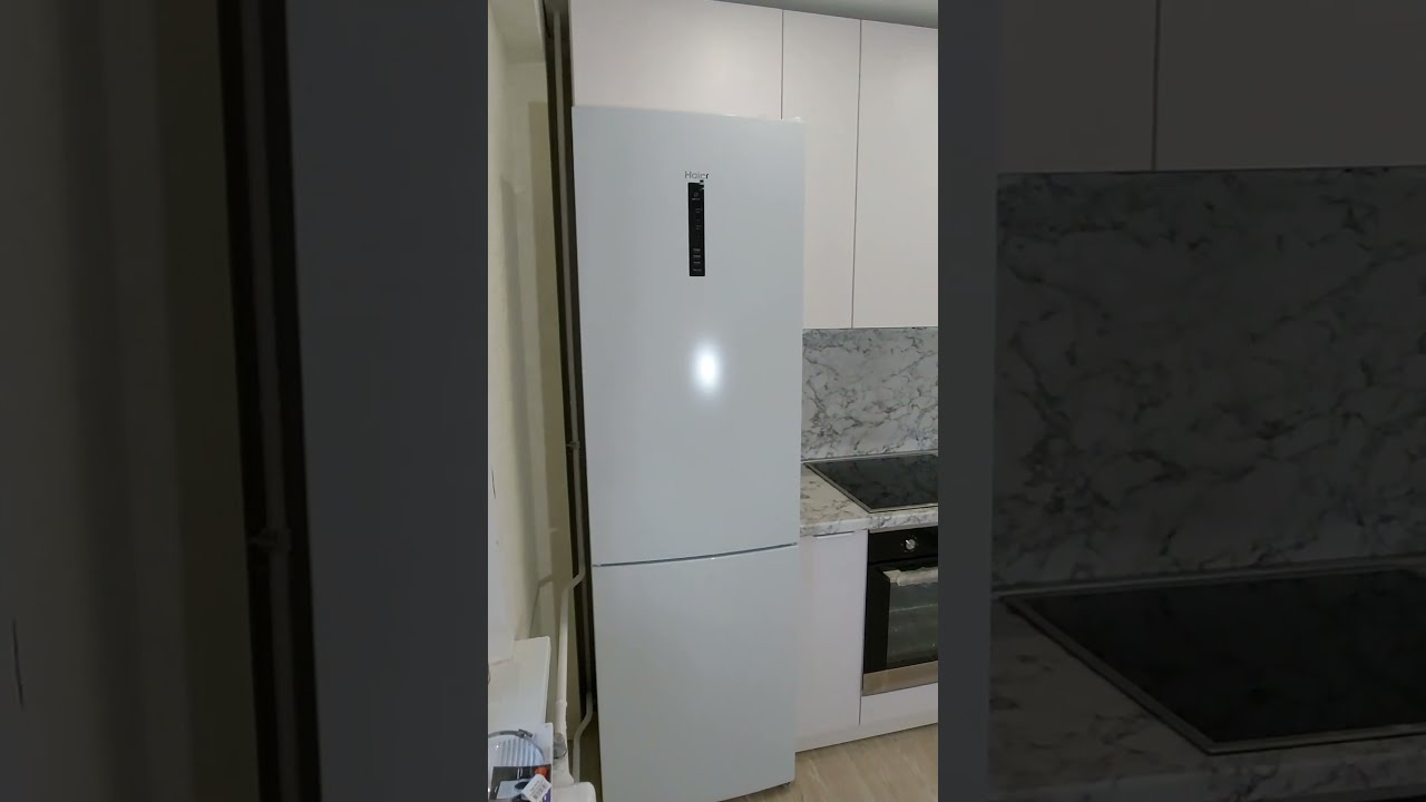 Кухня с вентиляционным коробом