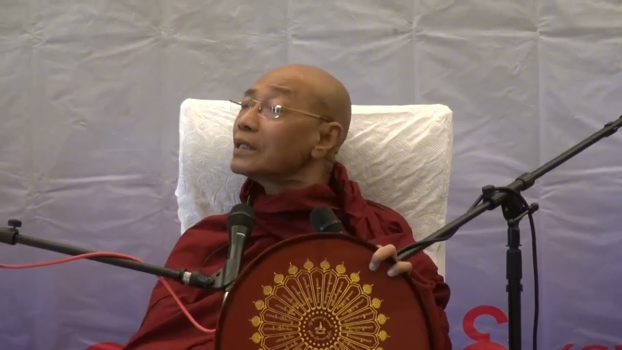 ဒတ်ခ်ျအမျိုးသမီးတစ်ဦးရဲ့မေးခွန်းအားဖြေ‌ရှင်းပေးခဲ့ပုံ