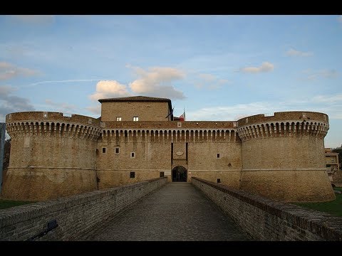 Video: Rocca di Albornoz fortress description and photos - Italy: Urbino