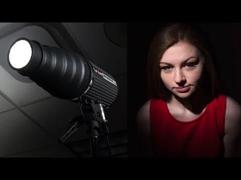 "What&rsquo;s a Snoot?" Using a Snoot Light Modifier for Portrait Photography