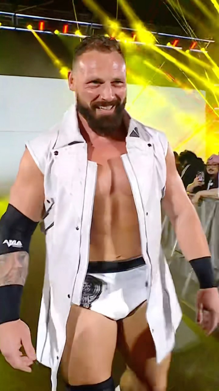 Ridge Holland is here and ready to take on Trick Williams ? #WWEDeadline