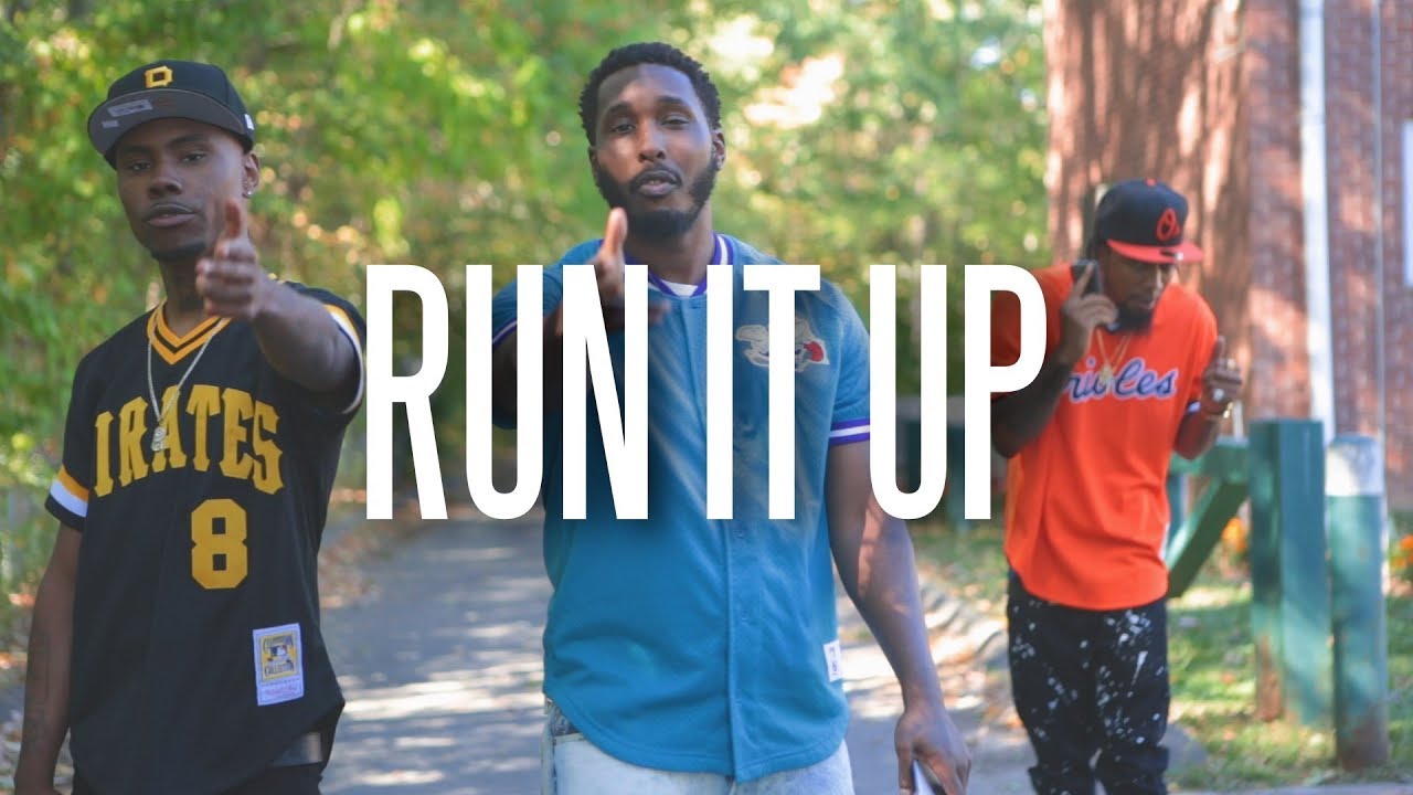 Смотреть «Lil Ville - Tye Henney ▲ Run It Up #KMTtv» на YouTube Смотреть «Lil Ville - Tye Henney ▲ Run It Up #KMTtv» на YouTube