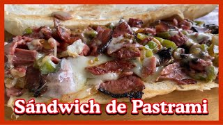 Sandwich de Pastrami en Blackstone Griddle estilo Boricua