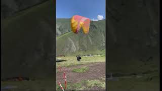 How to take off on a paraglider in tandem