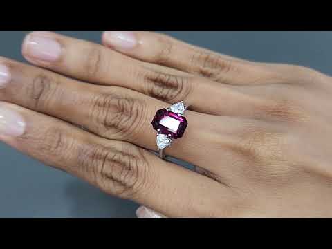Garnet rhodolite octagon cut 3.77 carats, Tanzania Video  № 1
