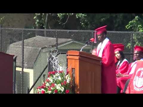 Muller Torontow delivers senior farewell address to Montgomery Blair High School Class of 2022
