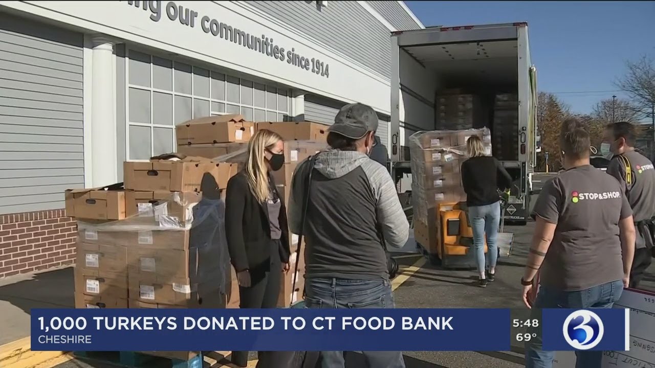 VIDEO Cheshire Stop & Shop donates 1,000 turkeys YouTube