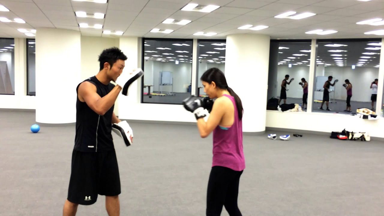 Maya Boxing Mitt 1 with Keita on 26th Aug 2014 - YouTube