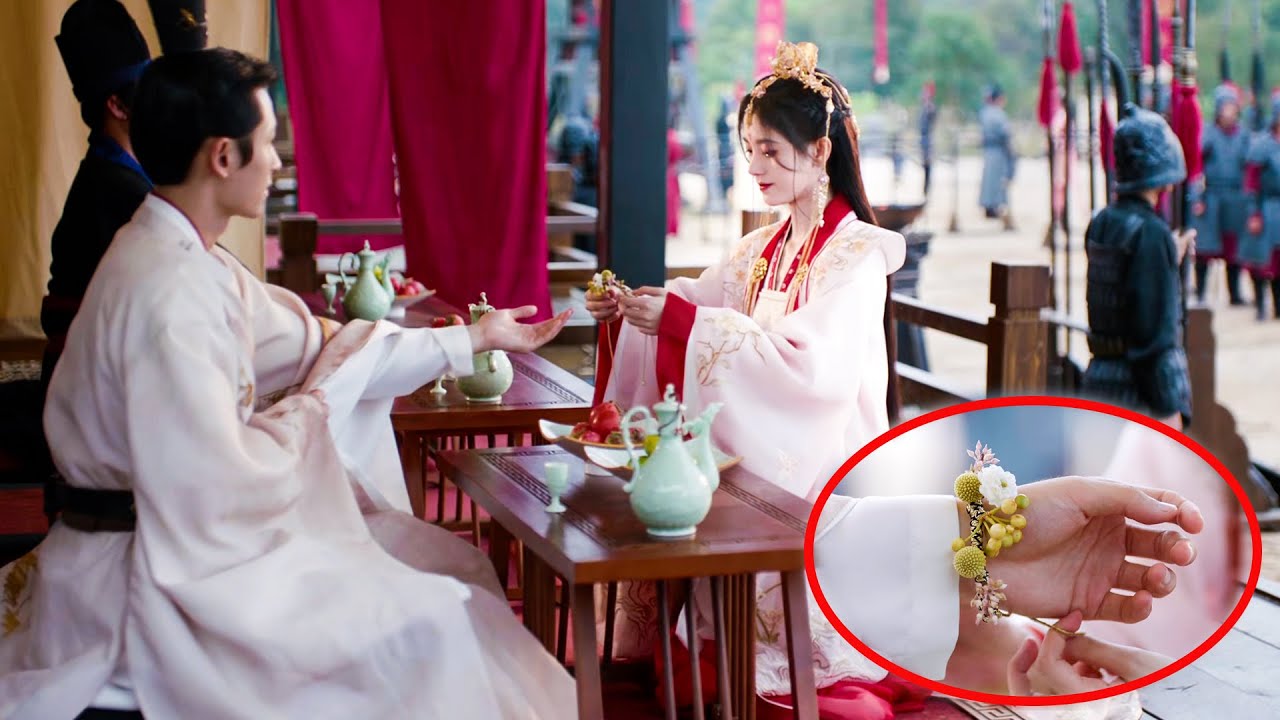 霸道王爺不近女色20年，直到他主動帶上灰姑娘遞來的定情手環，眾人瞬間明白一切！#鞠婧禕 💖 #如意芳霏