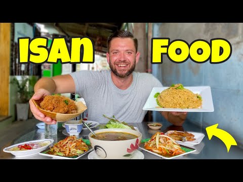 HIDDEN BACK ALLEY ISAN FOOD in BANGKOK 🇹🇭 Thai Grilled Chicken, Papaya Salad + More (ICON SIAM)