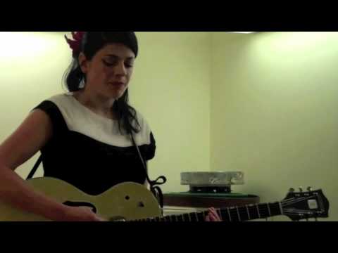 A-Sides with Jon Chattman: Gemma Ray performs "Flo...