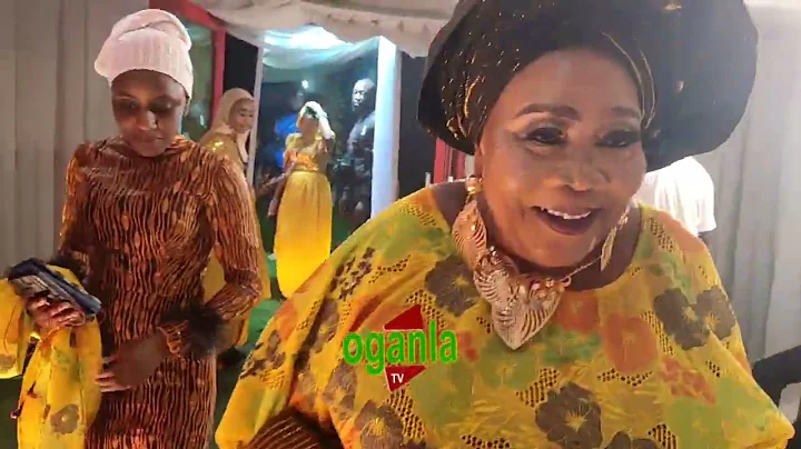 VETERAN ACTRESS MAMA EREKO ARRIVED AND DANCE TO MALAIKA MUSIC @AHMAD ALAWIYE 50TH BIRTHDAY