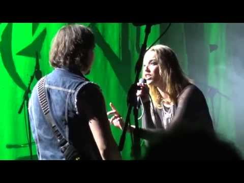 Halestorm - Familiar Taste of Poison - Live - Manchester 2014