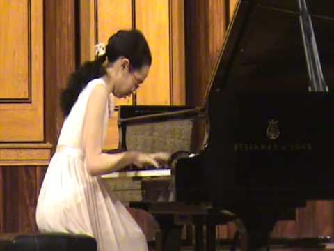 Hoang Ho Thu: Chopin nocturne no.1 op.48