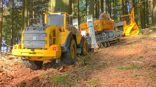 Heavy Liebherr Excavator Transport / Caterpillar D9 Is So Strong