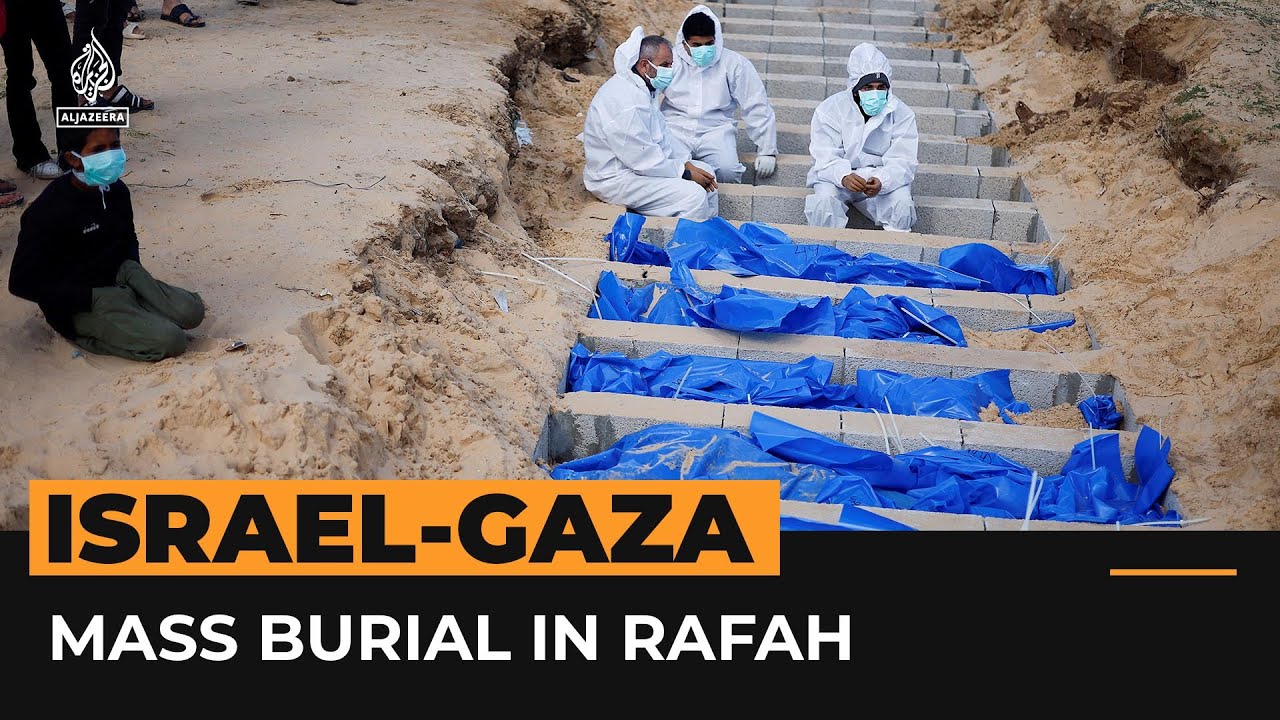 إسرائيل تُفرج عن رفات عشرات الفلسطينيين لدفنها | قناة الجزيرة الإخبارية