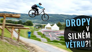 LÍTÁME SKOKY V ŠÍLENÉM VĚTRU - HEIBIKEPARK TOŠOVICE!