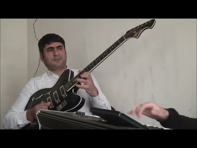 daglar oy oy gitara İsmayıl Beyleqanlı studiyada cani ifa gitarada super ifa ismayil beyleqanli class=