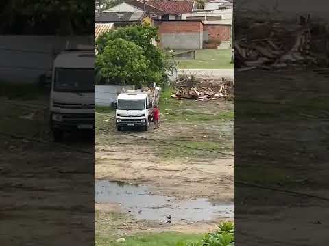 Denúncia empresa terceirizada despeja lixo em Matinhos