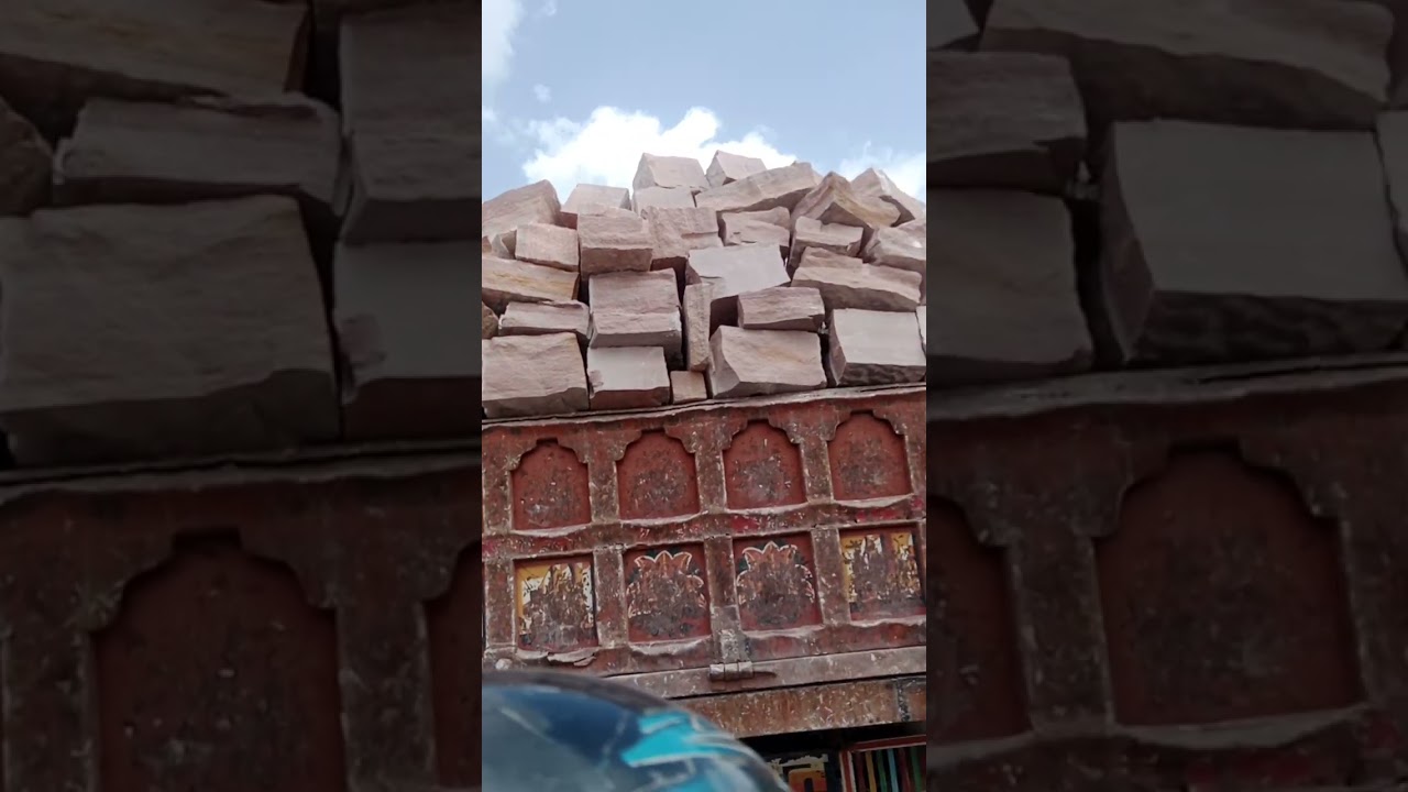 जोधपुर पत्थर की खान यहां से निकलता है पत्थर के बड़े बड़े ब्लॉक