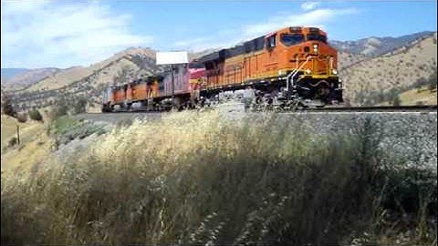 tehachapi loop BNSF noon train