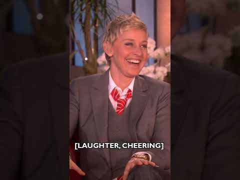 Anne Hathaway tells Ellen about her first kiss. #ellen #shorts