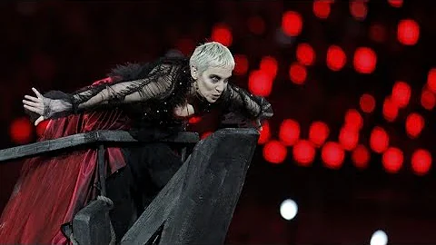 Annie Lennox - Little Bird (Live at London Olympics Closing Ceremony 2012)