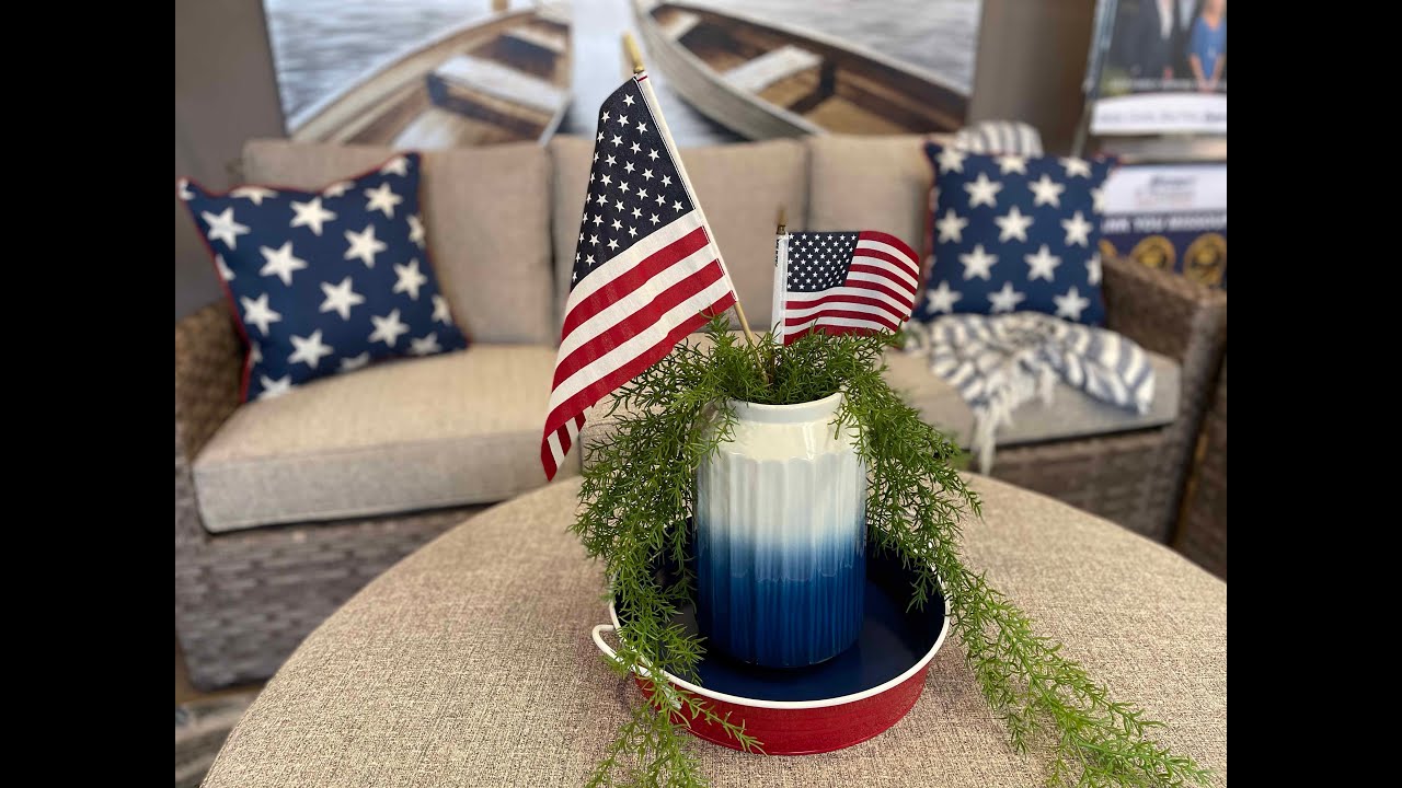 Red, White & Blue Memorial Day Decorating Ideas
