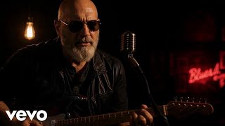JJ and The Jukebox - Strat Sings Low (Official Music Video)