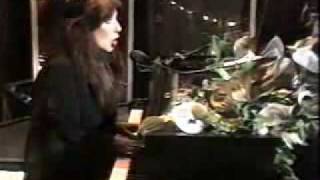Kate Bush - Wuthering Heights (Piano)