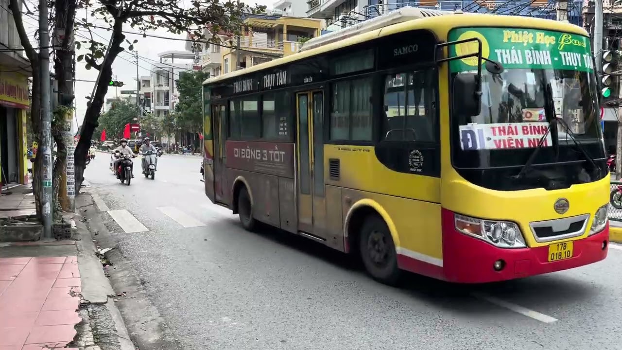 Traffic Long Chau 732A Ly Bon at 10:20