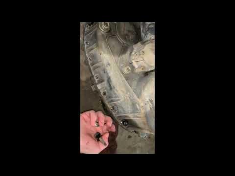 Chevy AWD Transfer Case Chain Replacement Borgwarner 44-82 (NR4) - YouTube