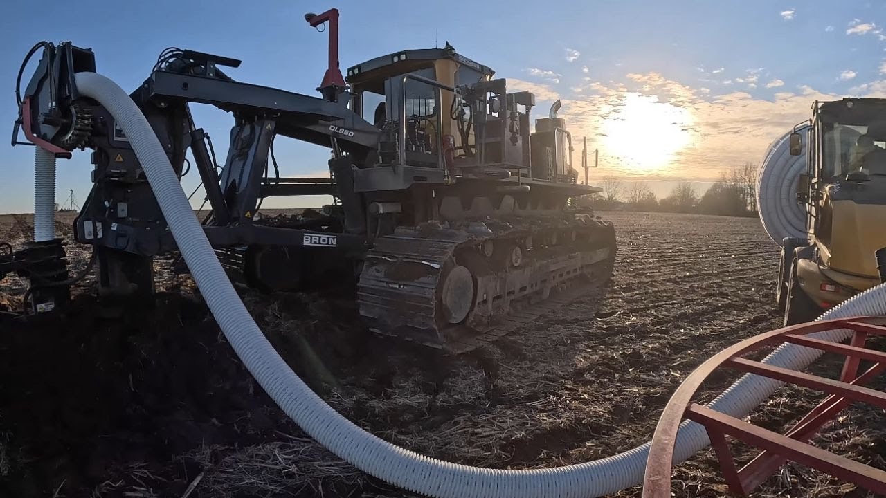 Форсированные пятьдесят акров дренажа фермы