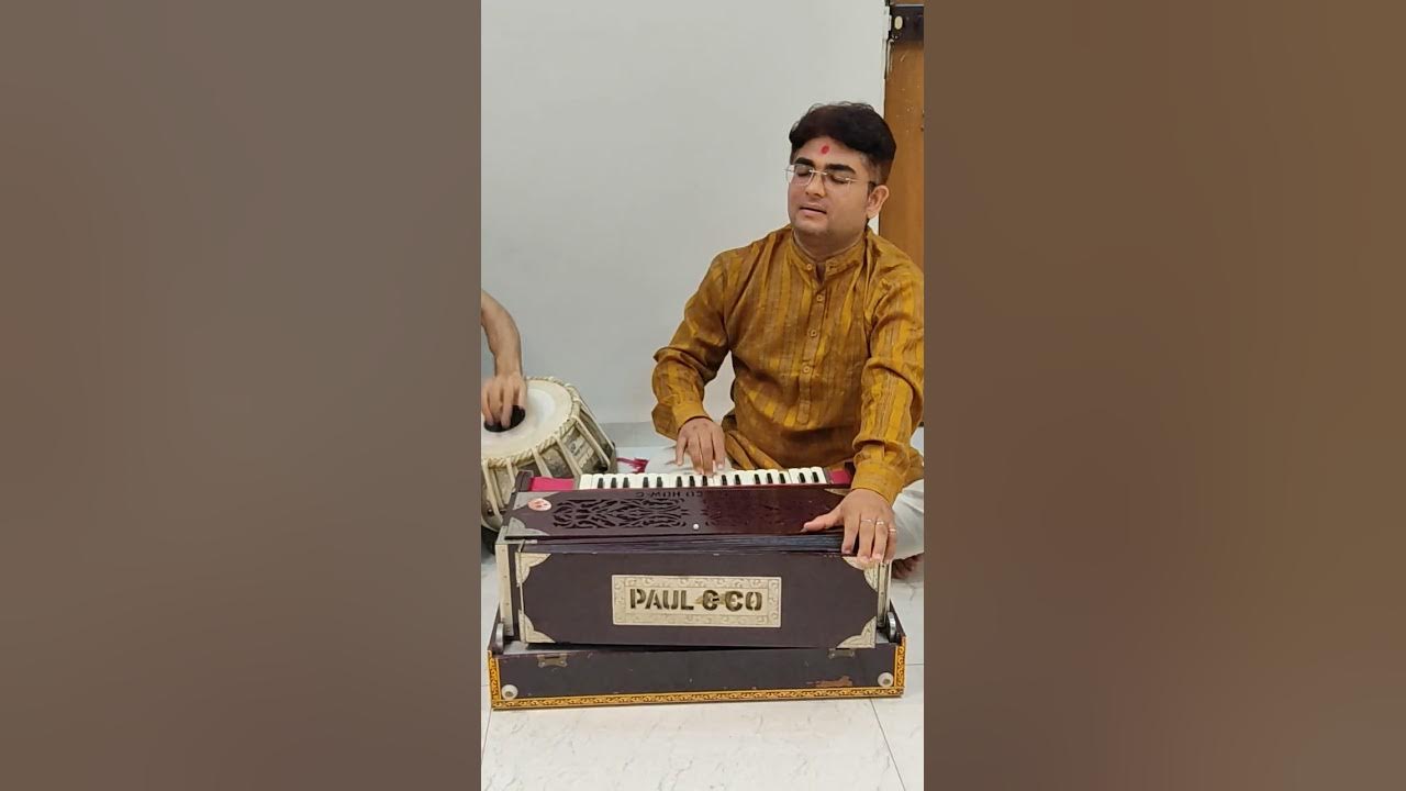 Achyutam Keshavam Harmonium Instrumental Manish Solanki Maulik