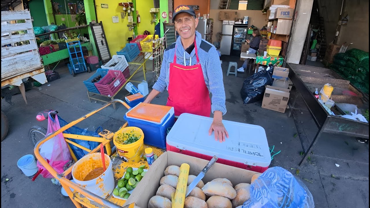 Barbacoa de RES del Chino en la Central de Abastos...