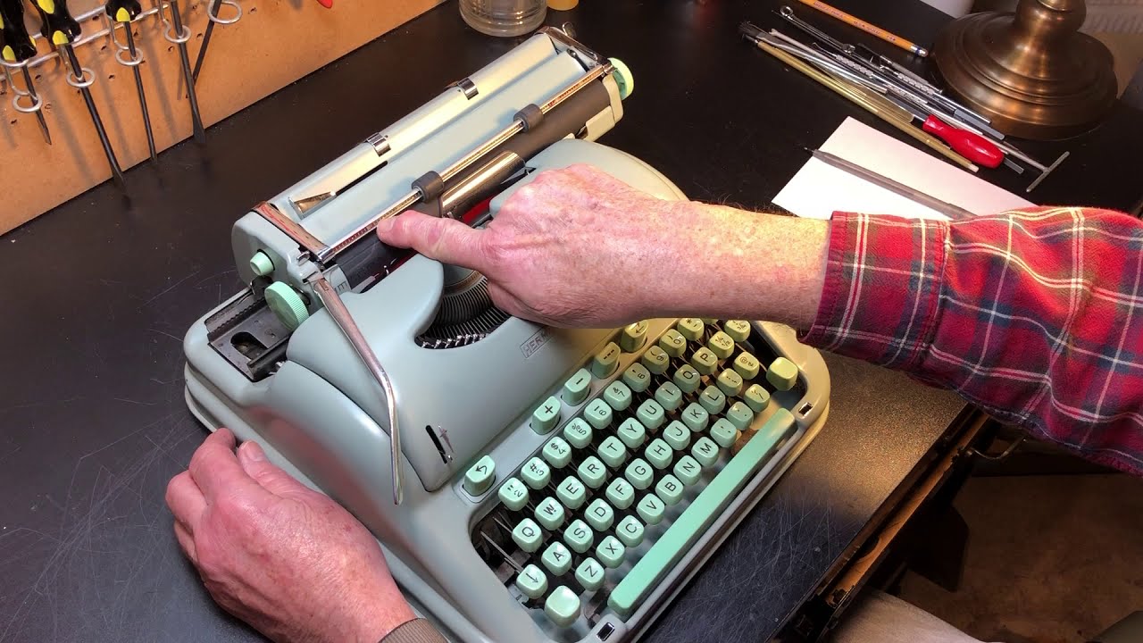 Hermes 3000 – Typewriter Review